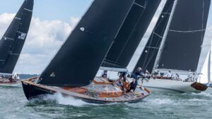 Spirit Yachts | Yachts | R52