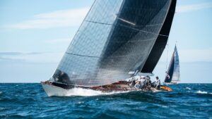 Spirit Yachts | Yachts | R52