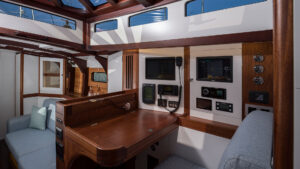 SPIRIT_72DH Interior