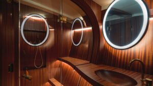 Spirit Yachts | Craftsmanship | Shower room in the Spirit 111