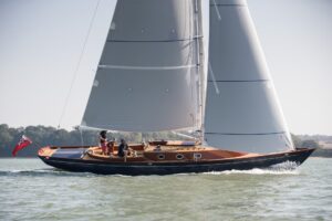 Spirit Yachts | Yachts | 44CR