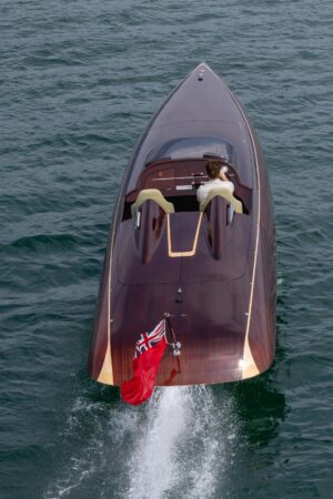 P35 EF | Electric Foiler Power Boat | Spirit Yachts