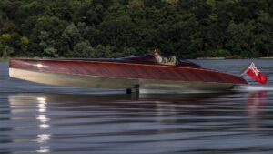 P35 EF | Electric Foiler Power Boat | Spirit Yachts